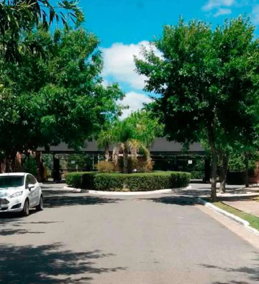 En Monte Grande, Terreno en Venta · 800 m² de lote · barrio privado - Imagen 1