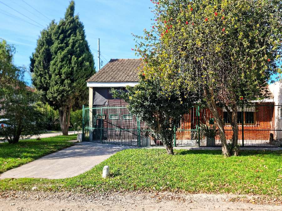 Casa en Mar del Plata en Venta · dueño directo · 2 dorm · cochera · 122 m² de lote - Imagen 4