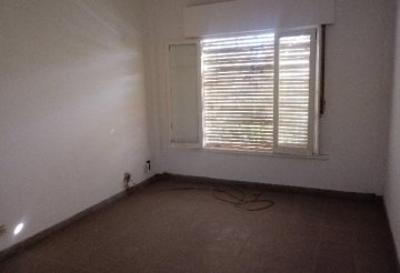 Casa en Venta en Mar del Plata, · dueño directo · 4 o más dorm · cochera · 440 m² de lote - Imagen 4