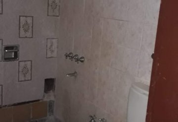 Casa disponible en San Justo · dueño directo · 4 o más dorm · cochera · 250 m² de lote - Imagen 3