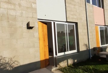 Excelente Casa en Rosario en Venta · barrio con seguridad · dueño directo · 2 dorm · cochera - Imagen 3