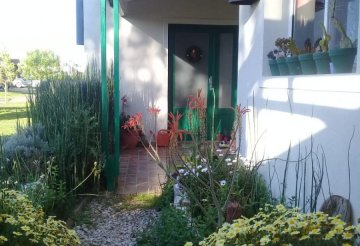 En Pilar, Casa en Venta · barrio privado · dueño directo · 4 o más dorm · 2 cocheras - Imagen 3