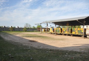 Casa disponible en Gualeguaychú · dueño directo · 3 dorm · cochera · 10.025 m² de lote - Imagen 4