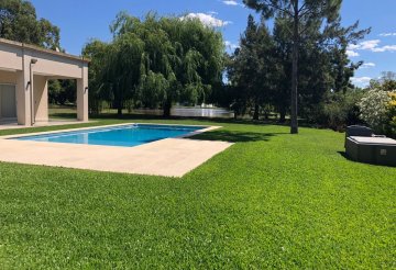 Casa disponible en Pilar · barrio privado · dueño directo · 3 dorm · 2 cocheras - Imagen 3