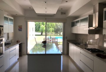 Casa disponible en Pilar · barrio privado · dueño directo · 3 dorm · 2 cocheras - Imagen 2