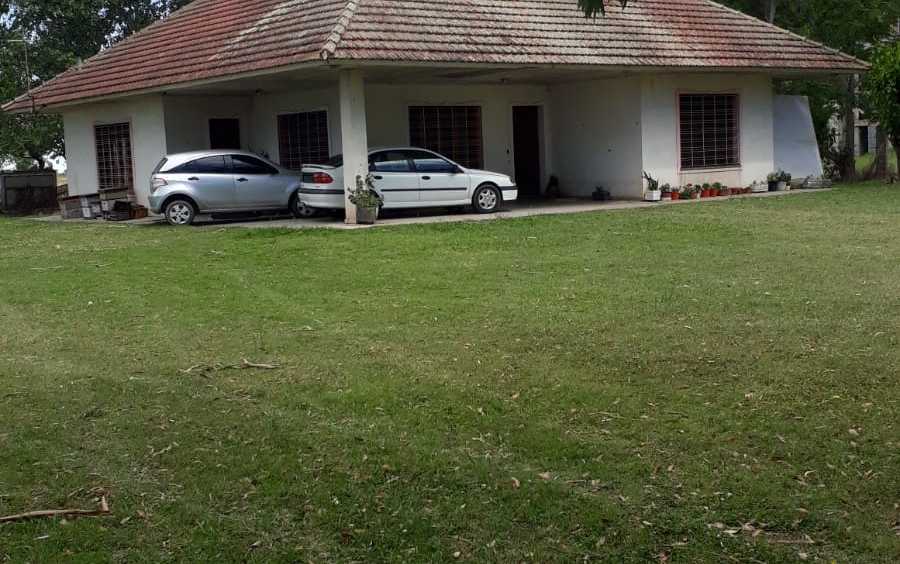 Campo en Venta en Berazategui con · dueño directo · 3 dorm · 4 cocheras · 2 ha - Imagen 1