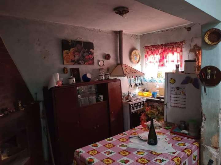 En Cosquin, Casa en Venta · dueño directo · 2 dorm · cochera · 189 m² de lote - Imagen 4