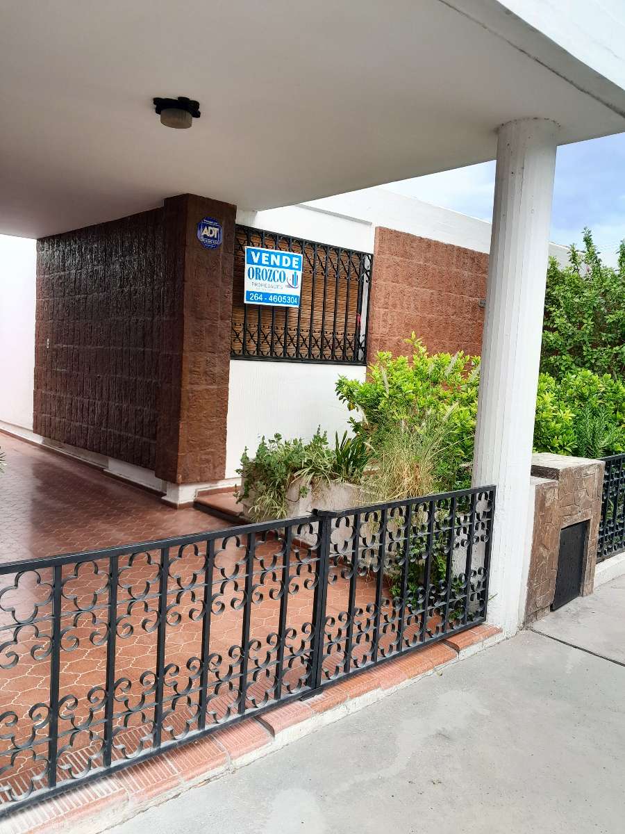 Casa en Venta en San Juan, · barrio con seguridad · dueño directo · 3 dorm · 2 cocheras - Imagen 1