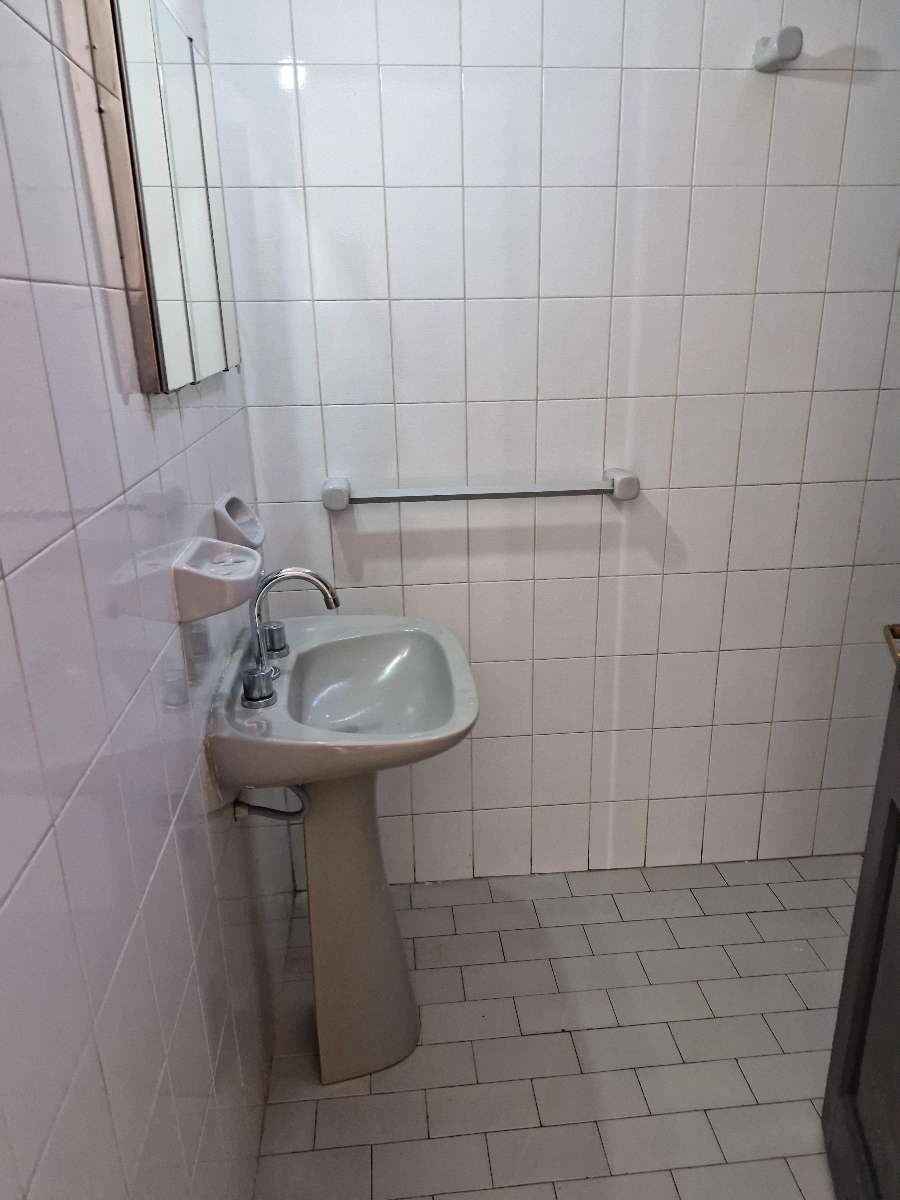 Departamento en Alquiler en Córdoba con · dueño directo · 2 dorm · 4 ambientes · 72 m² de lote - Imagen 3