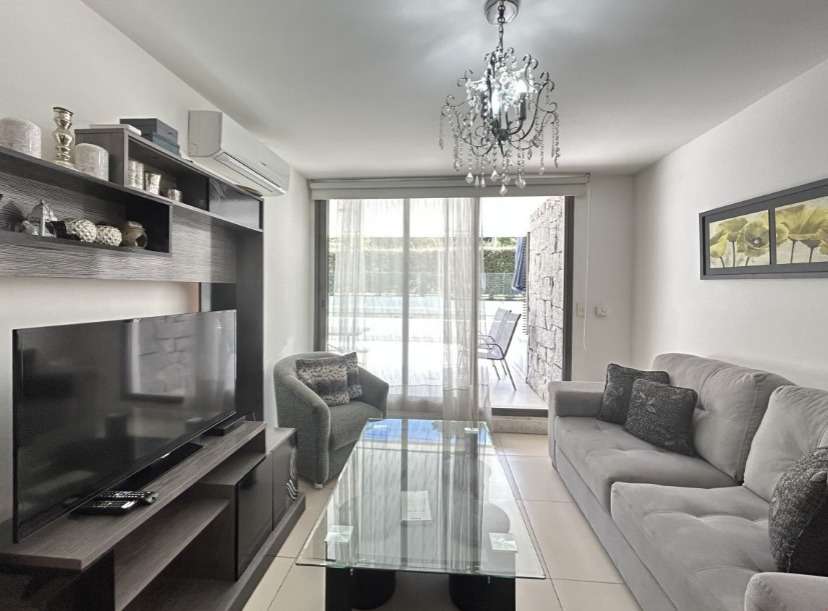 Departamento en Venta en Río Cuarto con · 2 dorm · 472 m² de lote - Imagen 3