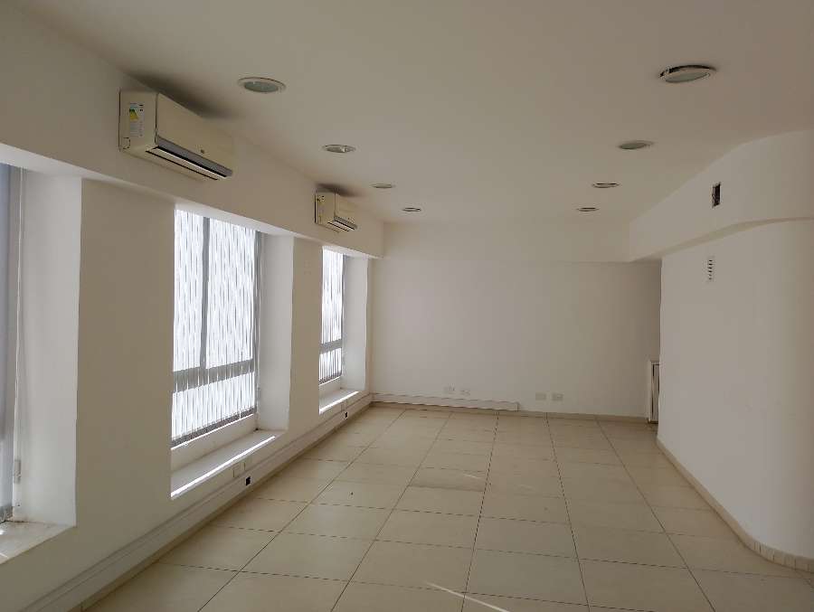 Oficina comercial en Alquiler Rivadavia 1000, San Nicolás - Imagen 6