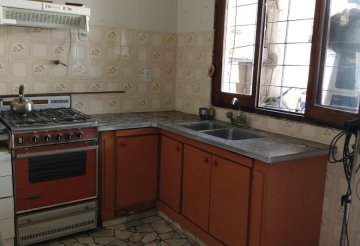 Casa en San Justo en Venta · dueño directo · 4 o más dorm · cochera · 180 m² de lote - Imagen 3