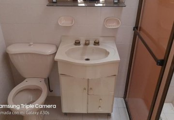 Casa en Venta en Córdoba · dueño directo · 3 dorm · 2 cocheras · 300 m² de lote - Imagen 3