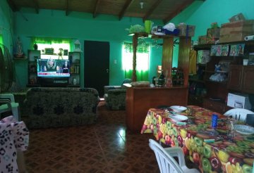 Casa disponible para la en Venta en Puerto Rico · dueño directo · 4 o más dorm · cochera · 1.200 m² de lote - Imagen 3