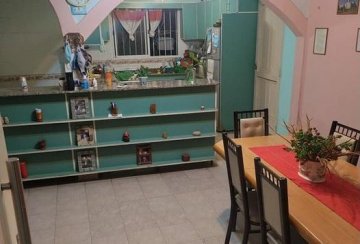 Oportunidad: Casa en Venta en Bernal · dueño directo · 3 dorm · 4 ambientes · cochera - Imagen 2