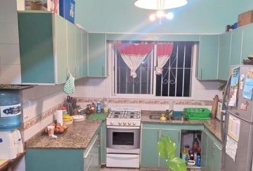 Oportunidad: Casa en Venta en Bernal · dueño directo · 3 dorm · 4 ambientes · cochera - Imagen 4