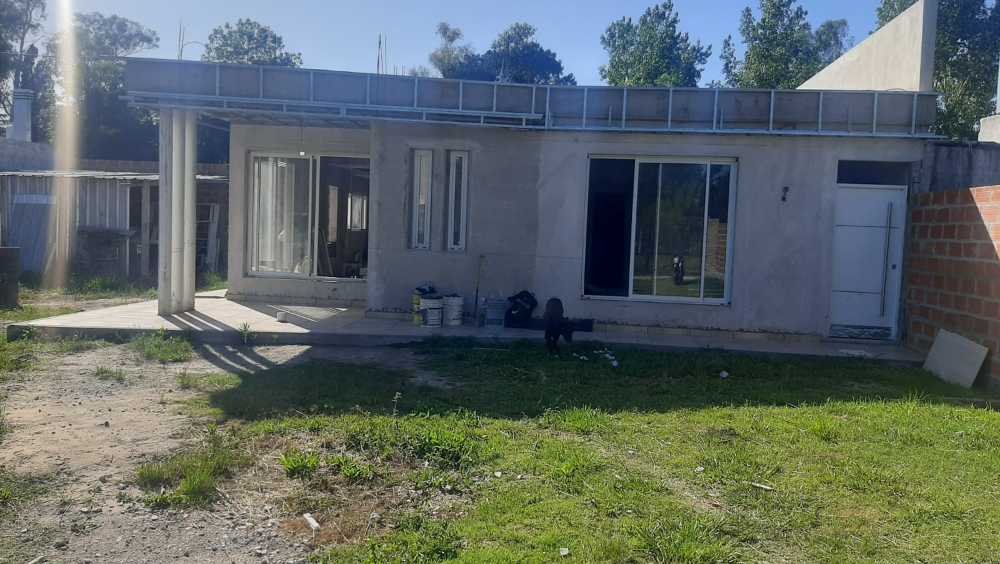 Casa nueva sobre  terrenos de x a terminar venta por mudanza - Abasto - Imagen 1