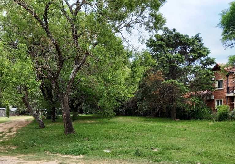 Terreno en Venta en Villa General Belgrano con · frente 41 m · largo 20 m · 812 m² de lote · barrio privado - Imagen 2