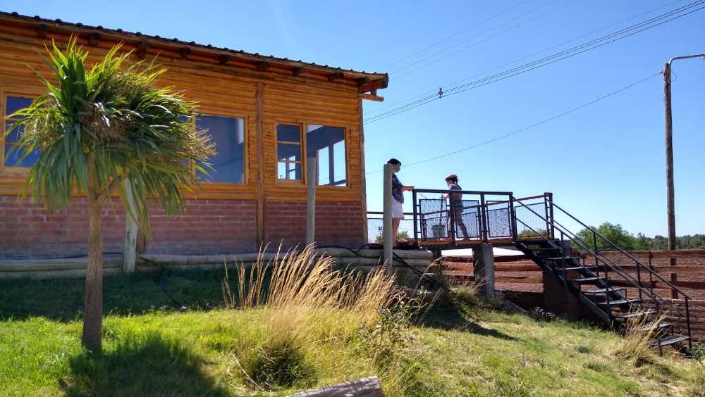 Tu próxima Casa en Venta en Centenario · dueño directo · 2 dorm · 5 ambientes · 1.230 m² de lote - Imagen 3