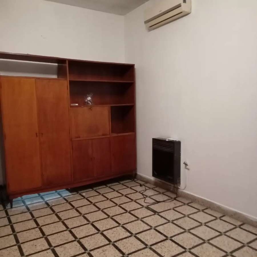 Ramón Falcón 1500 , 