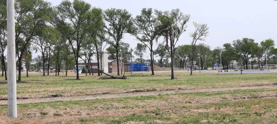 Tu próximo Terreno en Venta en Resistencia · frente 15 m · largo 40 m · 600 m² de lote · barrio privado - Imagen 4