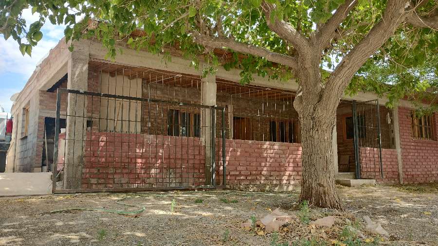 Oportunidad: Casa en Venta en San Juan · dueño directo · 4 o más dorm · 2 cocheras · 1.000 m² de lote - Imagen 3