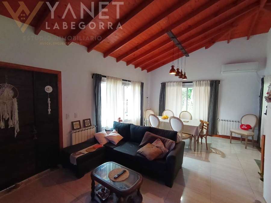 Casa en Santa Teresita para en Venta · barrio privado · 2 dorm · 3 ambientes · 2 cocheras - Imagen 3