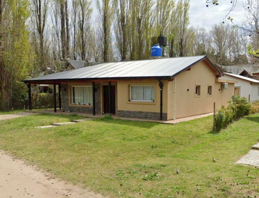 Alamos de Primavera 787, 