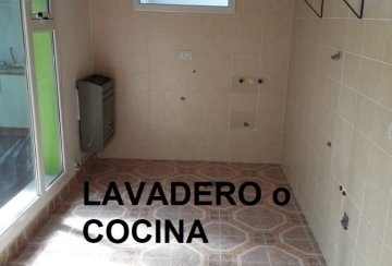Casa en Venta en Río Gallegos - 205 m2 - 4 o más dormitorios con 6 ambientes - 2 baños  - Imagen 1