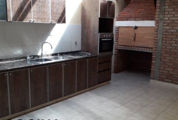 Casa en Venta en Río Gallegos - 205 m2 - 4 o más dormitorios con 6 ambientes - 2 baños  - Imagen 1