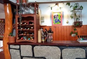 Casa en Venta en Mina Clavero con · dueño directo · 3 dorm · cochera · 300 m² de lote - Imagen 2