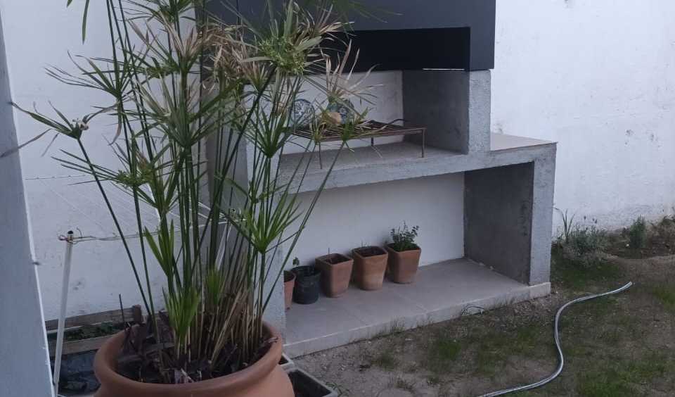 Excelente Casa en Río Cuarto en Venta · 3 dorm - Imagen 3