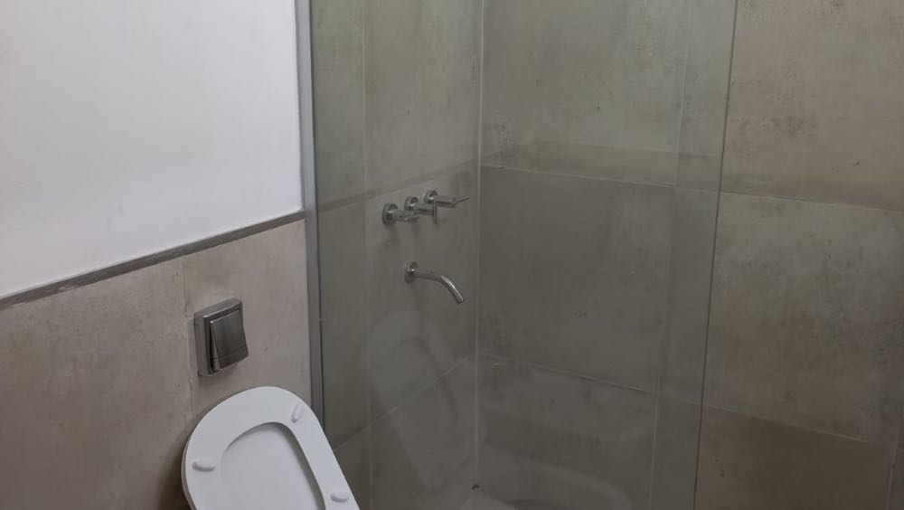 Casa disponible para la en Venta en Unquillo · barrio privado · dueño directo · 3 dorm · 2 cocheras - Imagen 4