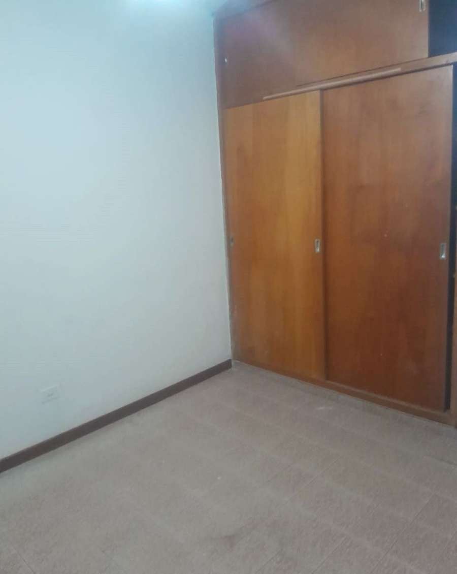 En Cosquin, Casa en Alquiler · dueño directo · 3 dorm · cochera · 1.050 m² de lote - Imagen 5