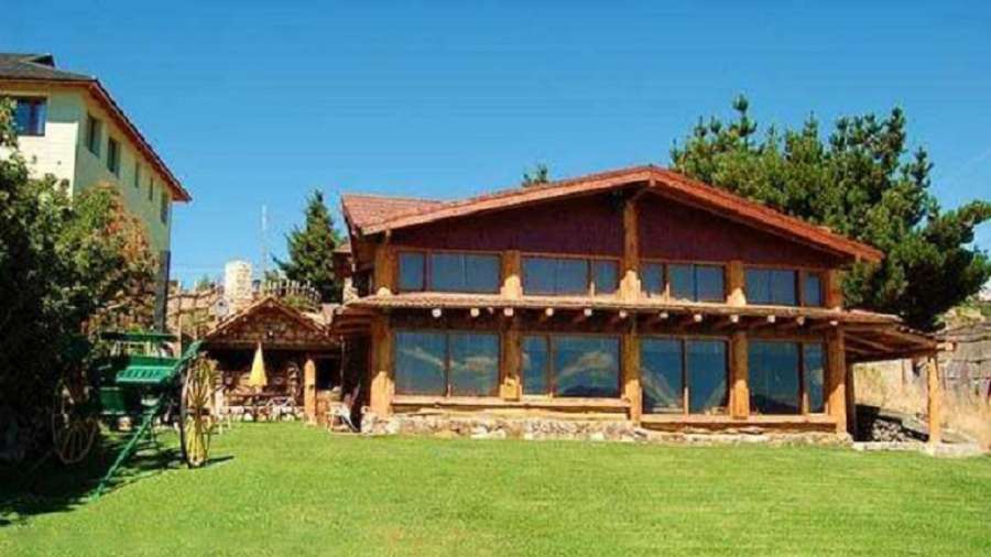 Oportunidad: Casa en Temporario en Bariloche · 3 dorm · 5 ambientes · cochera - Imagen 1