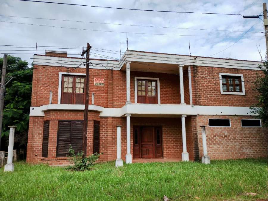 Casa disponible para la en Venta en Corrientes · dueño directo · 3 dorm · 6 ambientes · 372 m² de lote - Imagen 2