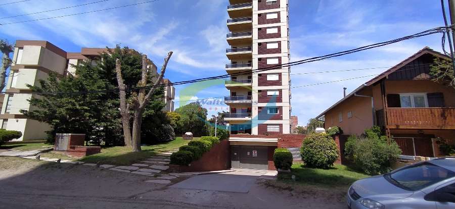 Alameda 201 y Calle 301, 