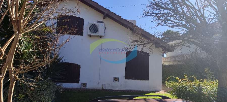 Chalet en Venta Paseo 143 Y Avenida 4, Villa Gesell - Imagen 1