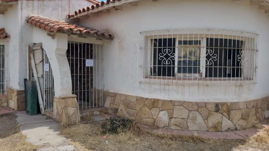 Casa disponible en Rodeo de la Cruz · dueño directo · 2 dorm · 2 cocheras · 357 m² de lote - Imagen 2