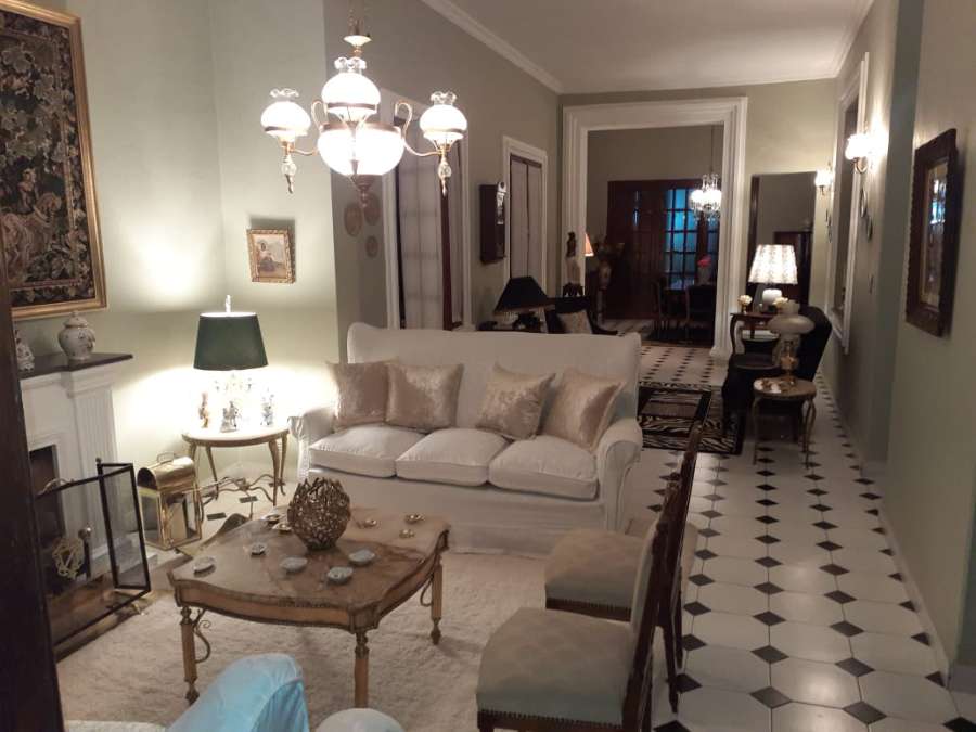 Bdo. de Irigoyen entre Sarmiento y San Luis, 