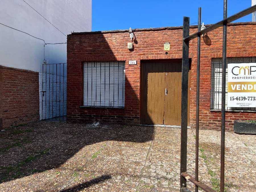 Oficina en Venta en Garin · dueño directo · 6 ambientes · 4 cocheras - Imagen 1