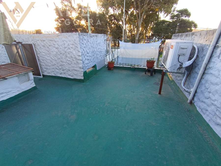  Local  Santa Teresita - Imagen