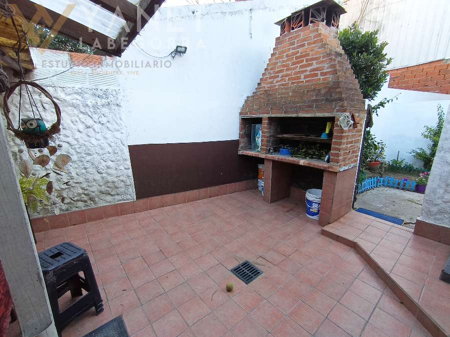  Local  Santa Teresita - Imagen