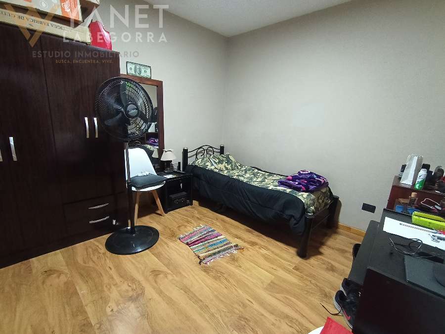  Local  Santa Teresita - Imagen