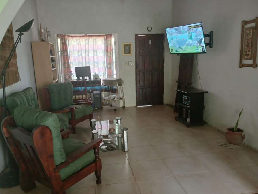 Casa disponible para la en Venta en Mar del Tuyu · dueño directo · 3 dorm · cochera · 480 m² de lote - Imagen 2