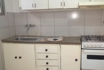 En Lanus, Casa en Venta · dueño directo · 1 dorm · cochera · 65 m² de lote - Imagen 3