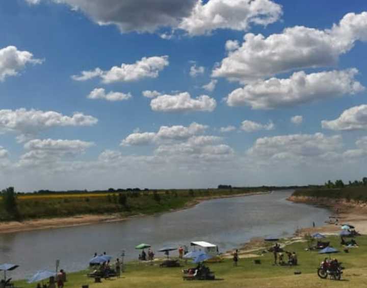 Hotele en Temporario en General Belgrano, · dueño directo · cochera · 200 m² de lote - Imagen 4
