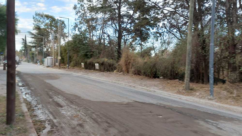 Terreno en Venta en Córdoba, · frente 47 m · largo 92 m · 4.396 m² de lote - Imagen 2