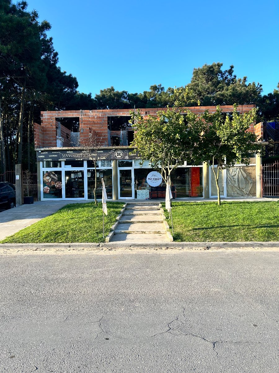 Excelente Fondos de comercio en Pinamar en Venta · dueño directo · cochera - Imagen 2