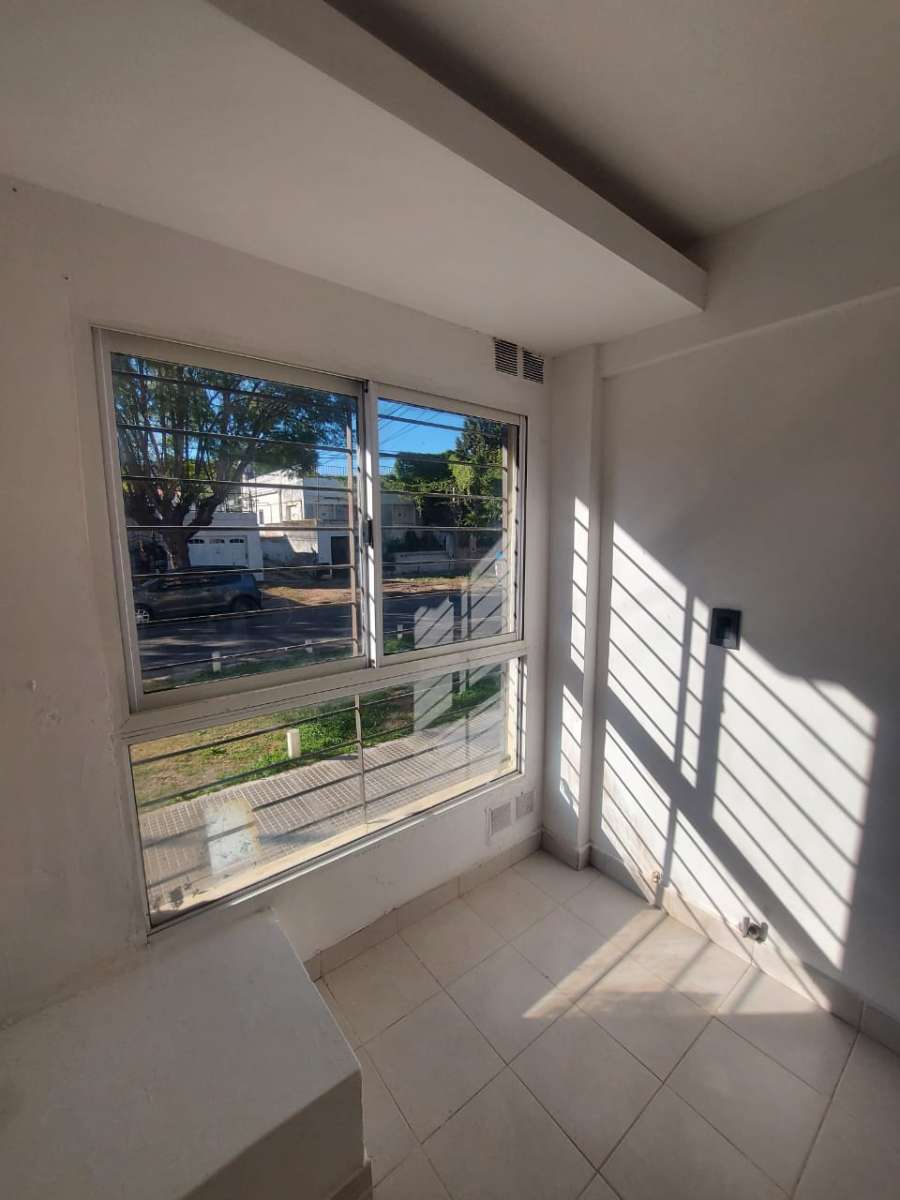 Departamento en Alquiler en Paraná, · dueño directo · 1 dorm · 2 ambientes · 23 m² de lote - Imagen 2